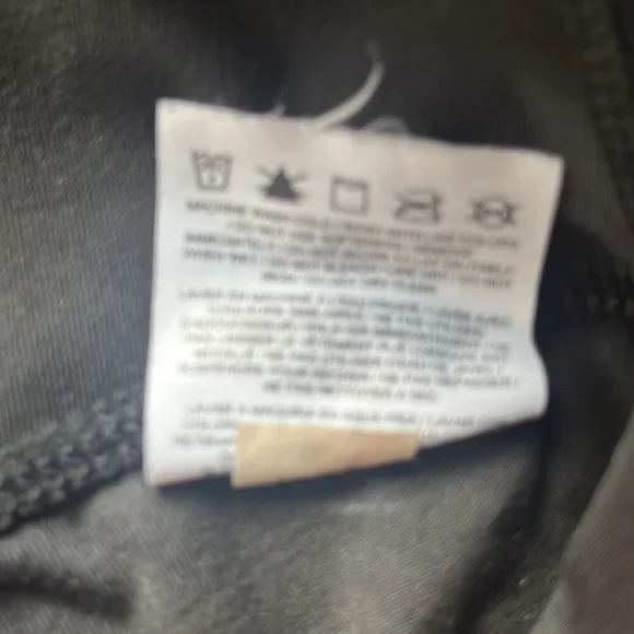 Nike - Picture 3 of 5